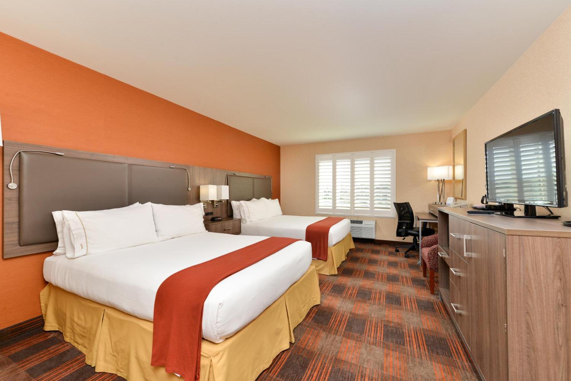 Holiday Inn Express & Suites Elk Grove Central - Hwy 99 By Ihg Ngoại thất bức ảnh