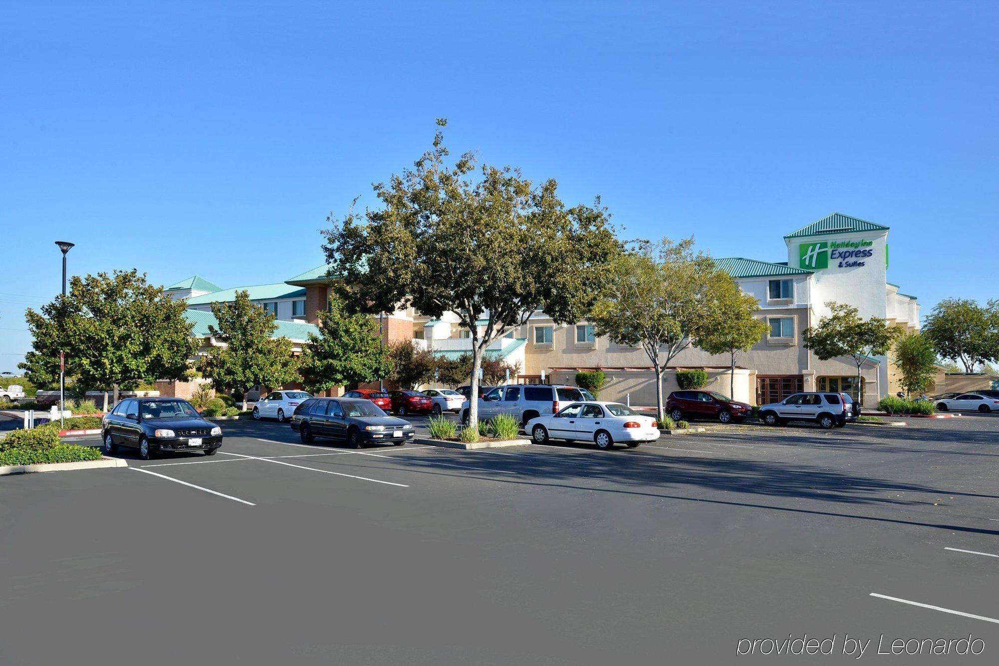 Holiday Inn Express & Suites Elk Grove Central - Hwy 99 By Ihg Ngoại thất bức ảnh